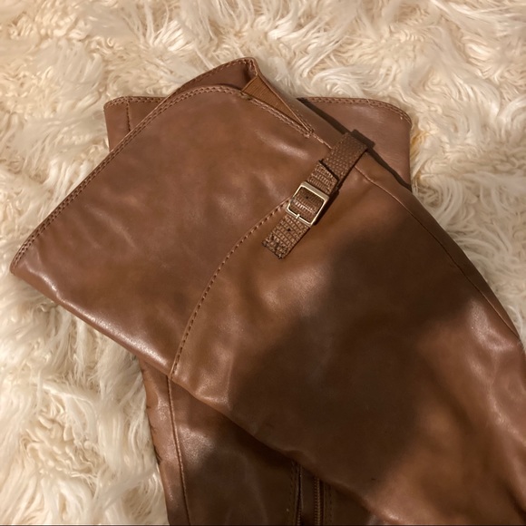 Brown Boots - Picture 4 of 5